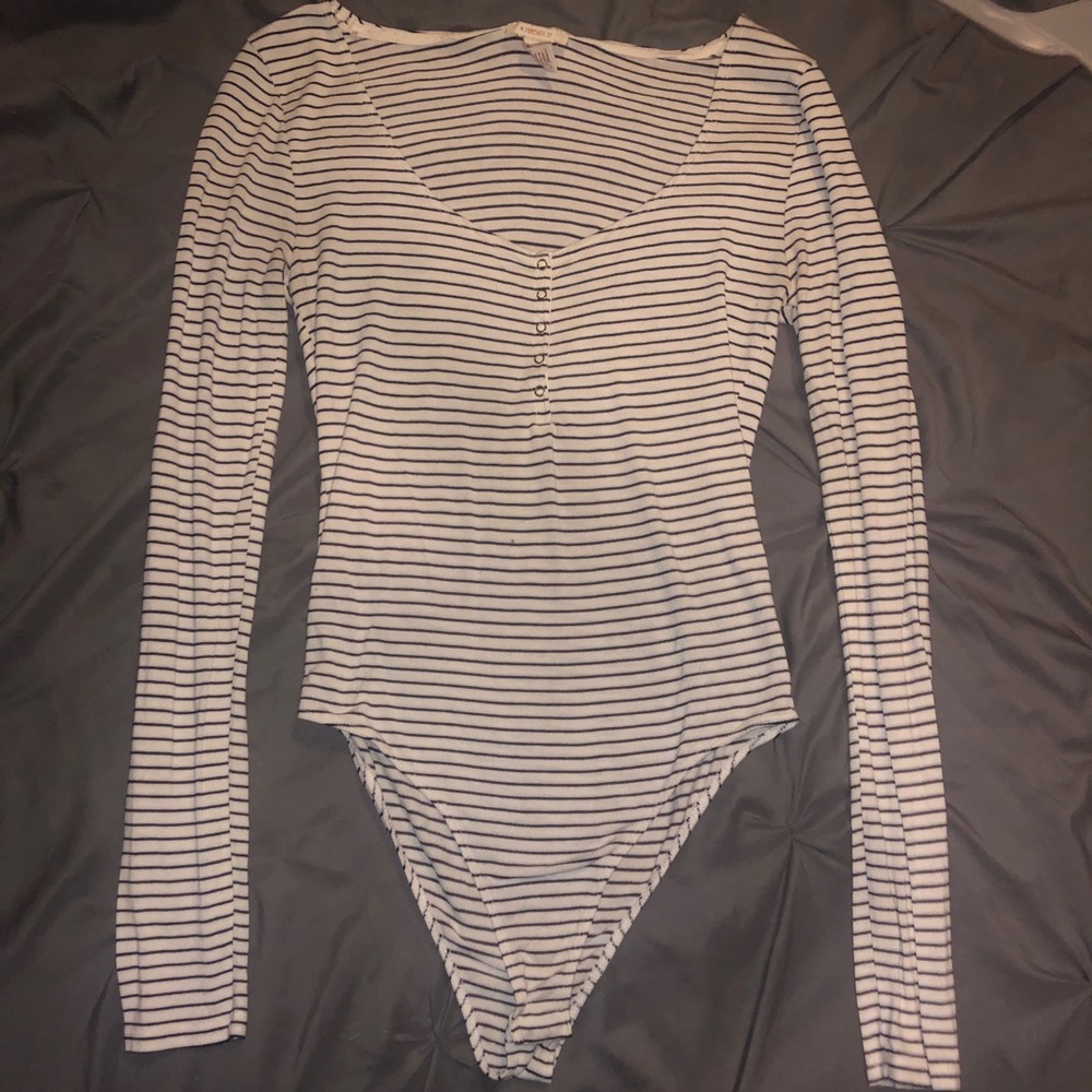 Black and white thing striped bodysuit